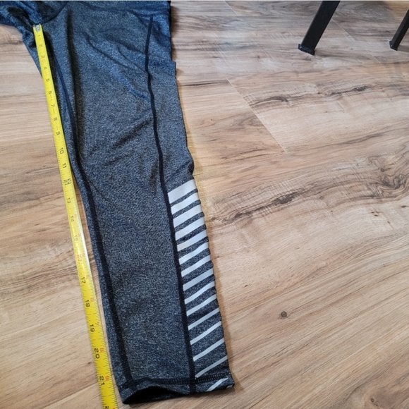 Gap Fit Womens Cropped Leggings - Picture 5 of 7